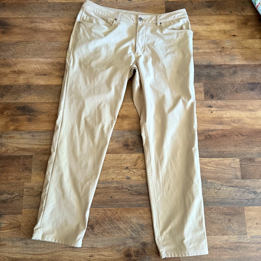 Lululemon ABC Pants Men’s 36x32 Beige Slim Fit 5 Pocket Warpstream